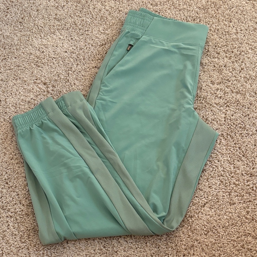 Athleta Jogger Pants